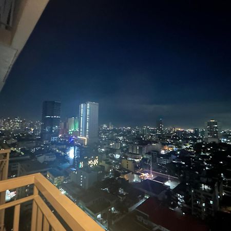 2Br Coast Residences Manila Bagian luar foto